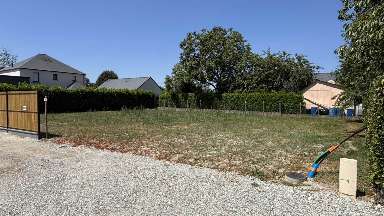Terrain constructible de 508m2 à Locqueltas