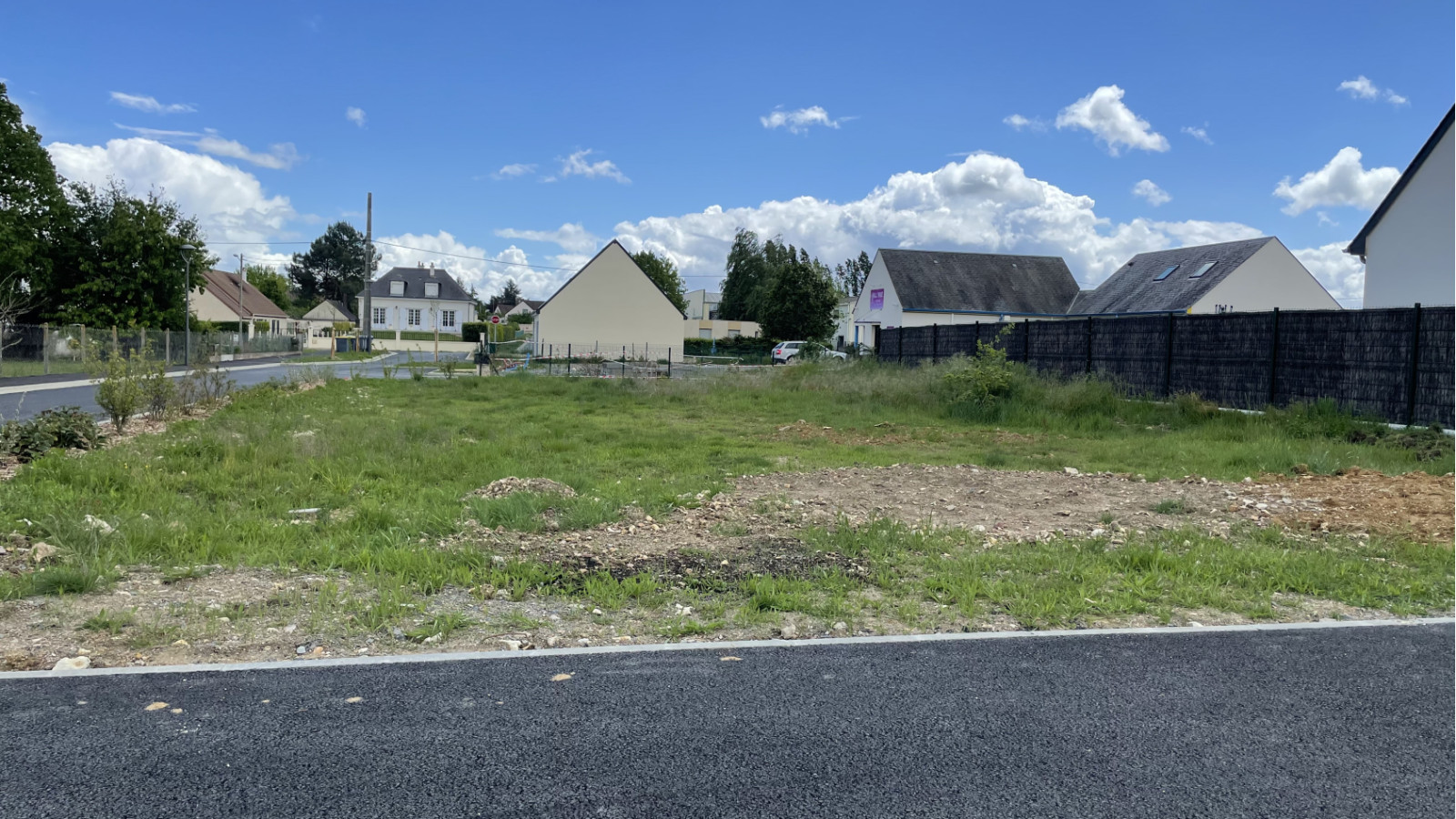 Terrain constructible de 432m2 à Beaumont-Louestault