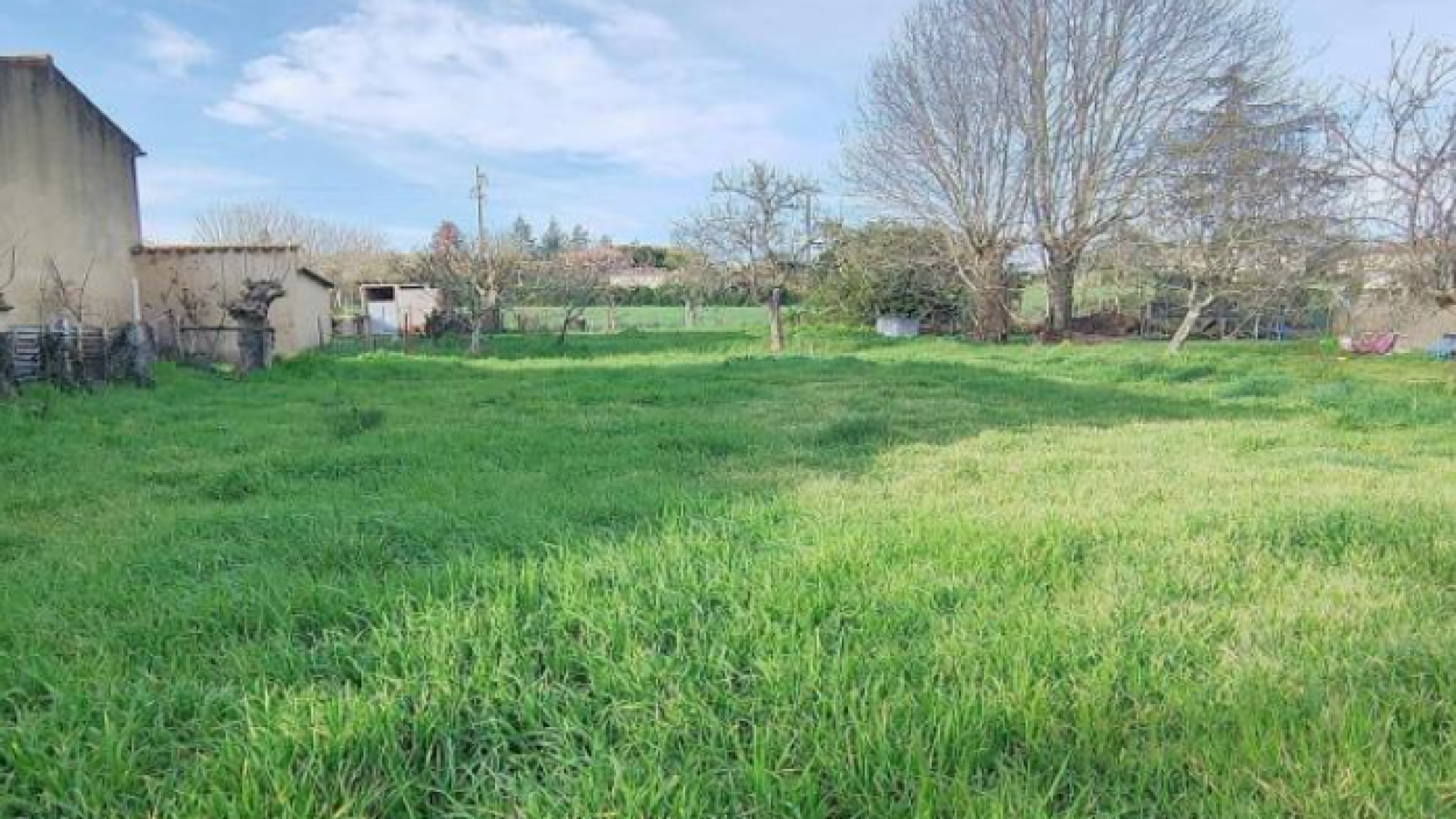 Terrain constructible de 500m2 à Castelnau-de-Médoc