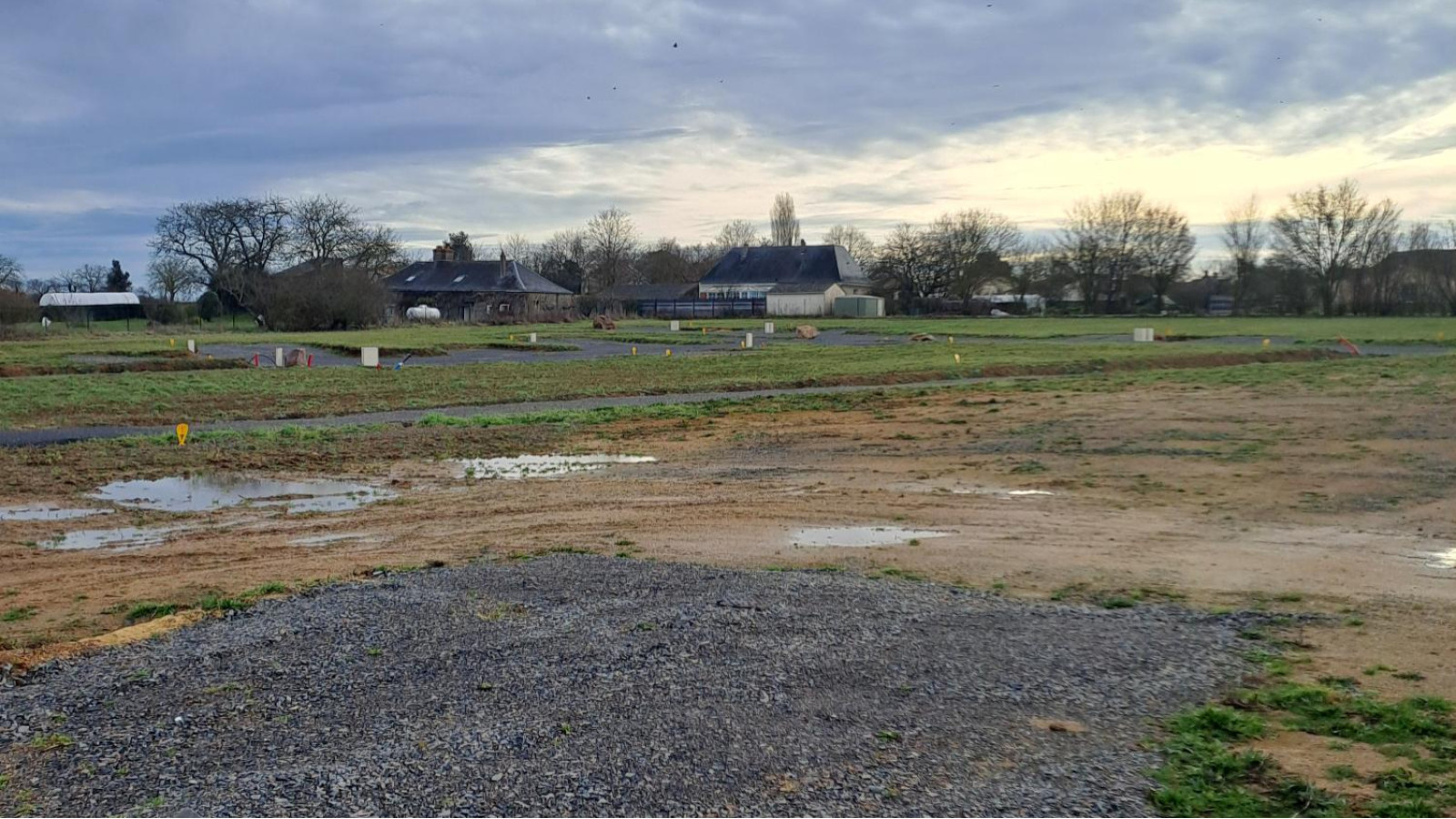 Terrain constructible de 429m2 à Sainte-Gemmes-sur-Loire