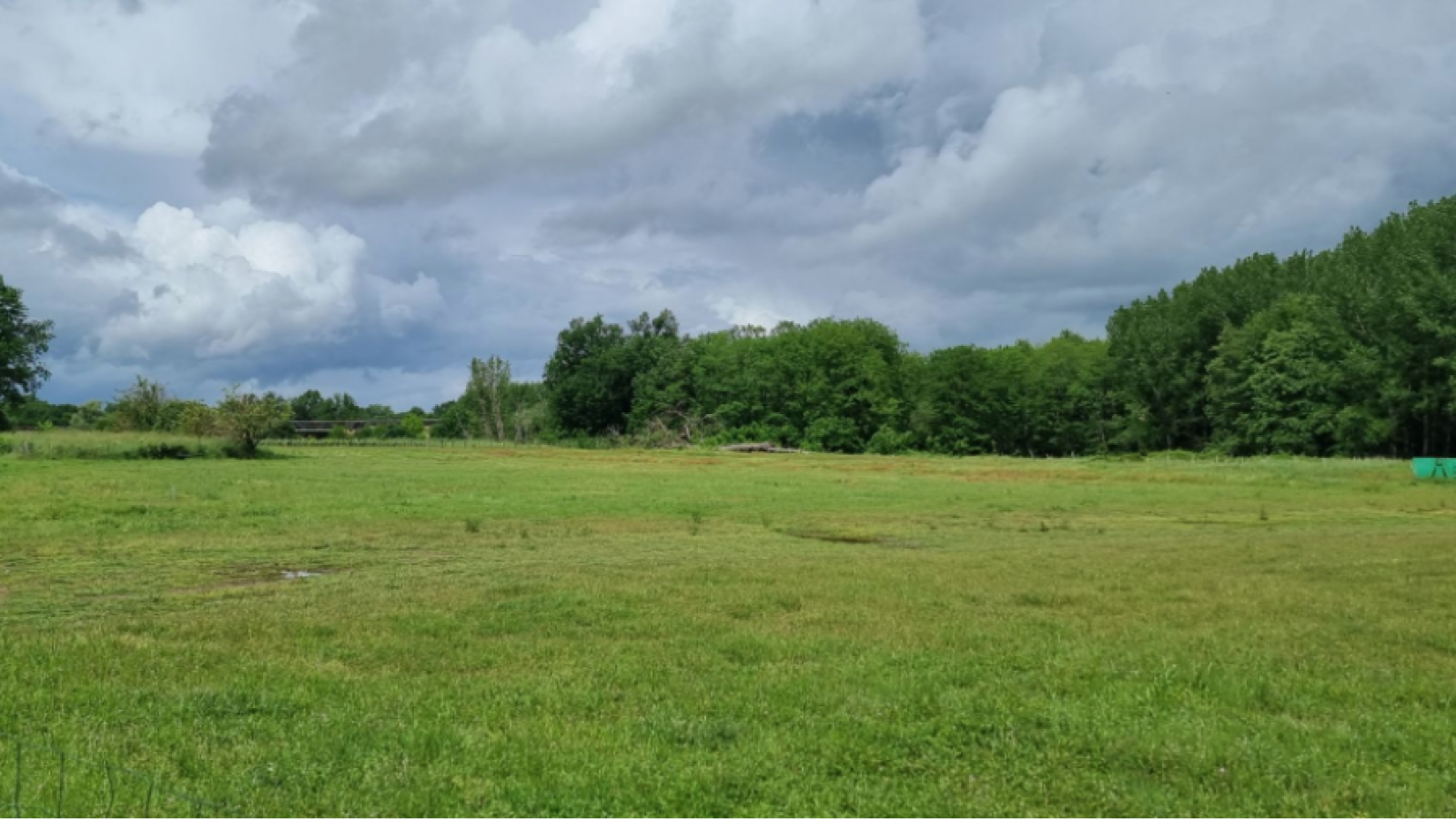 Terrain constructible de 1817m2 à Sadirac