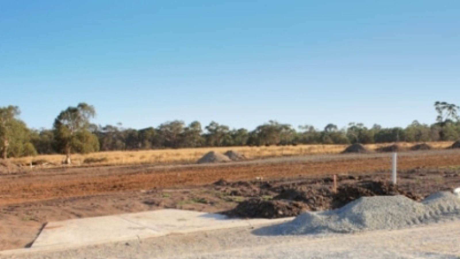 Terrain constructible de 351m2 à Migné-Auxances