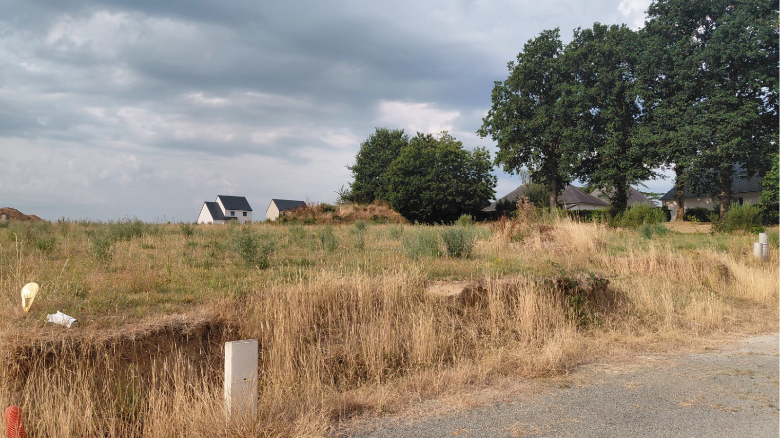 Terrain constructible de 939m2 à Gennes-sur-Seiche