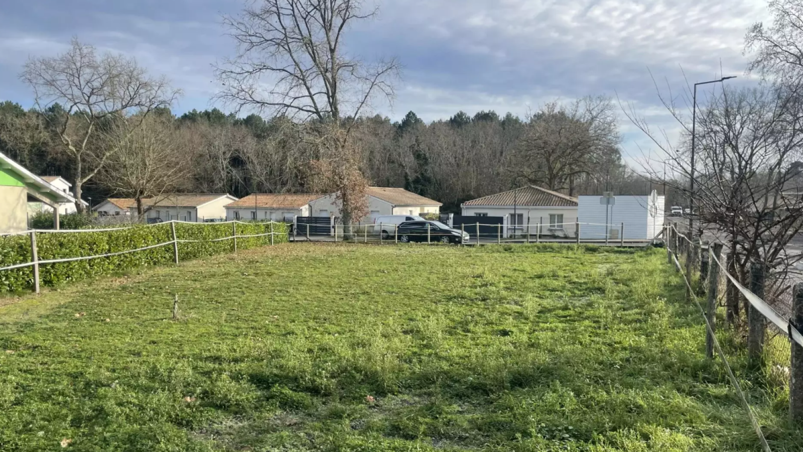 Terrain constructible de 550m2 à Saint-Médard-d'Eyrans