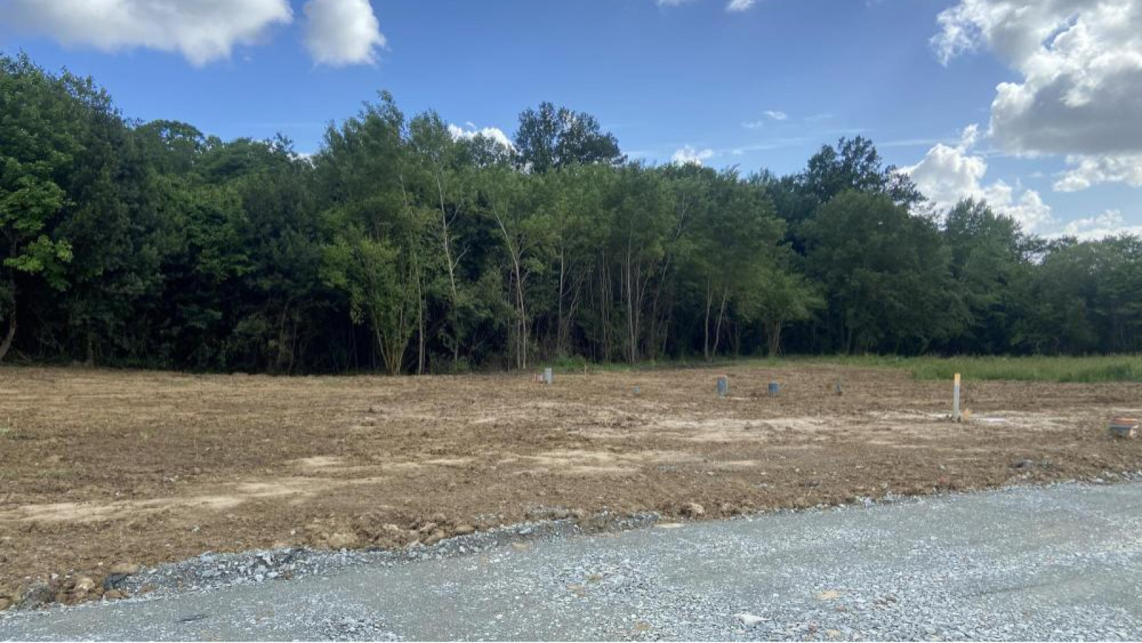 Terrain constructible de 601m2 à Cestas