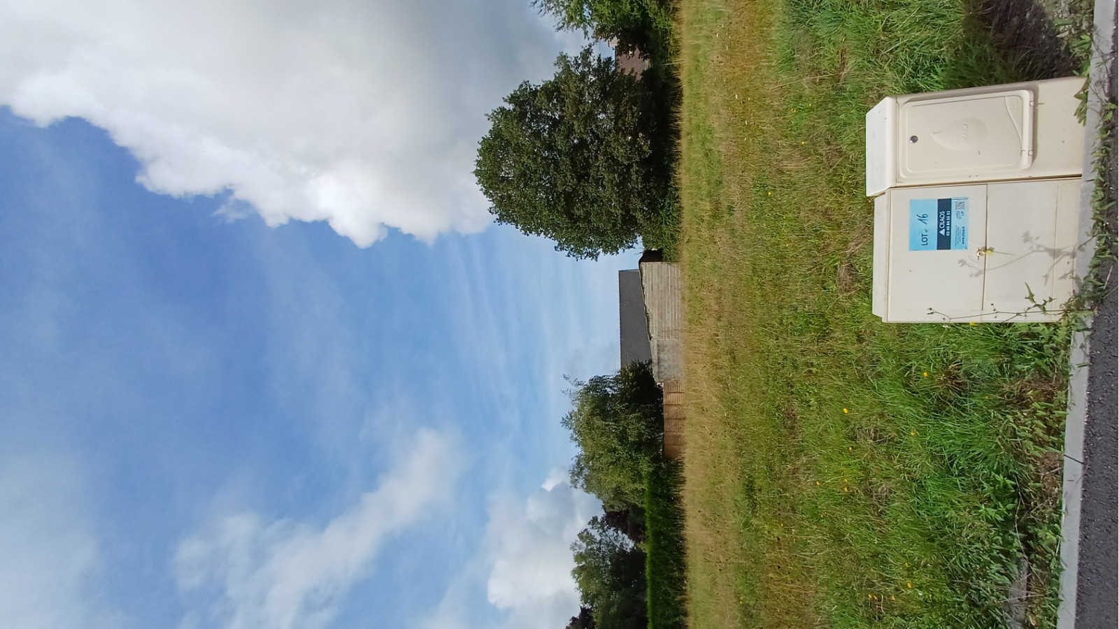 Terrain constructible de 377m2 à Le Temple-de-Bretagne