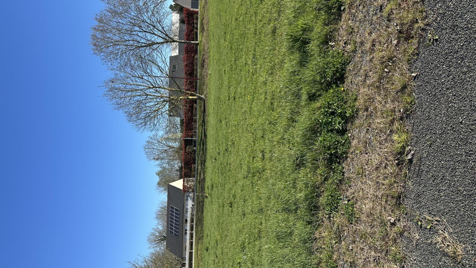 Terrain constructible de 415m2 à Jarzé Villages