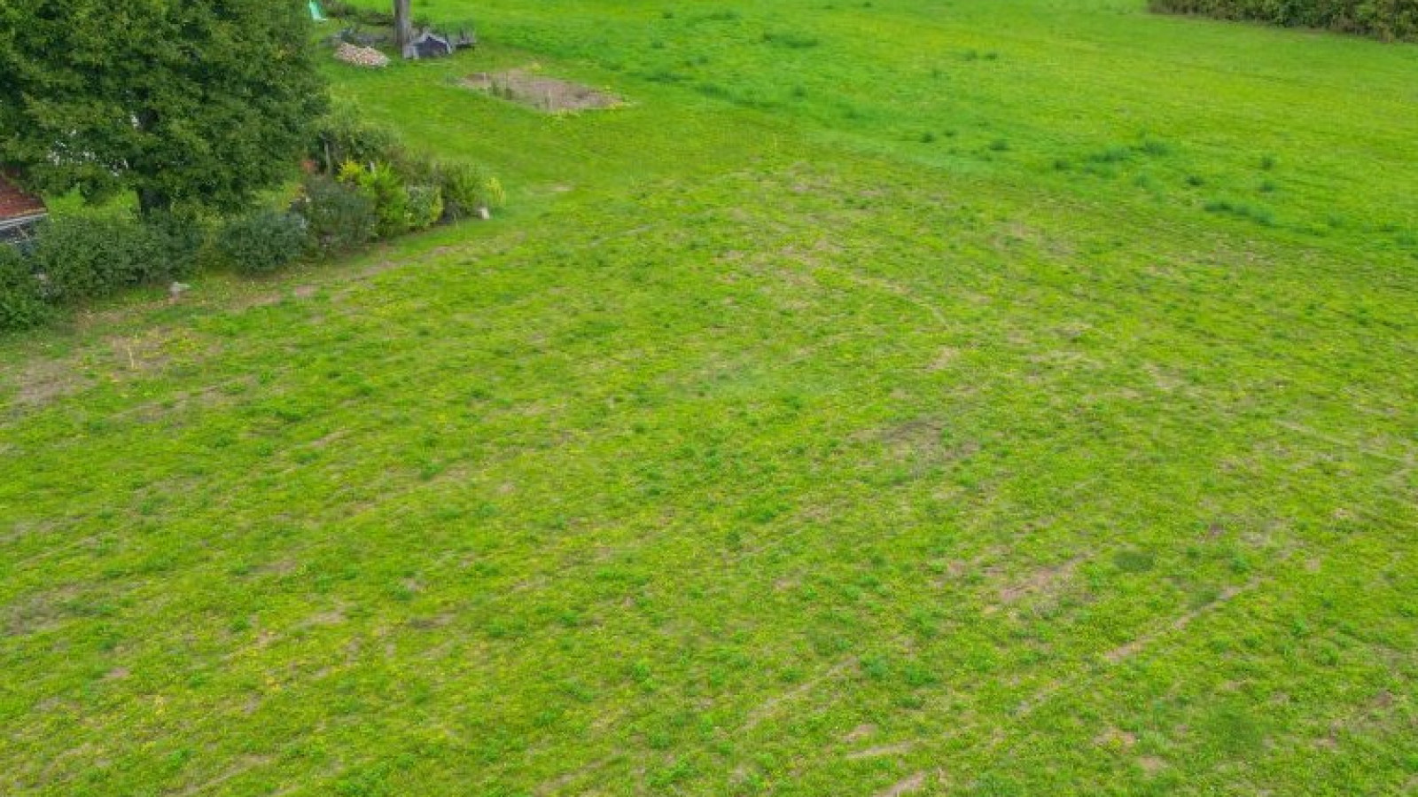 Terrain constructible de 1087m2 à Lux