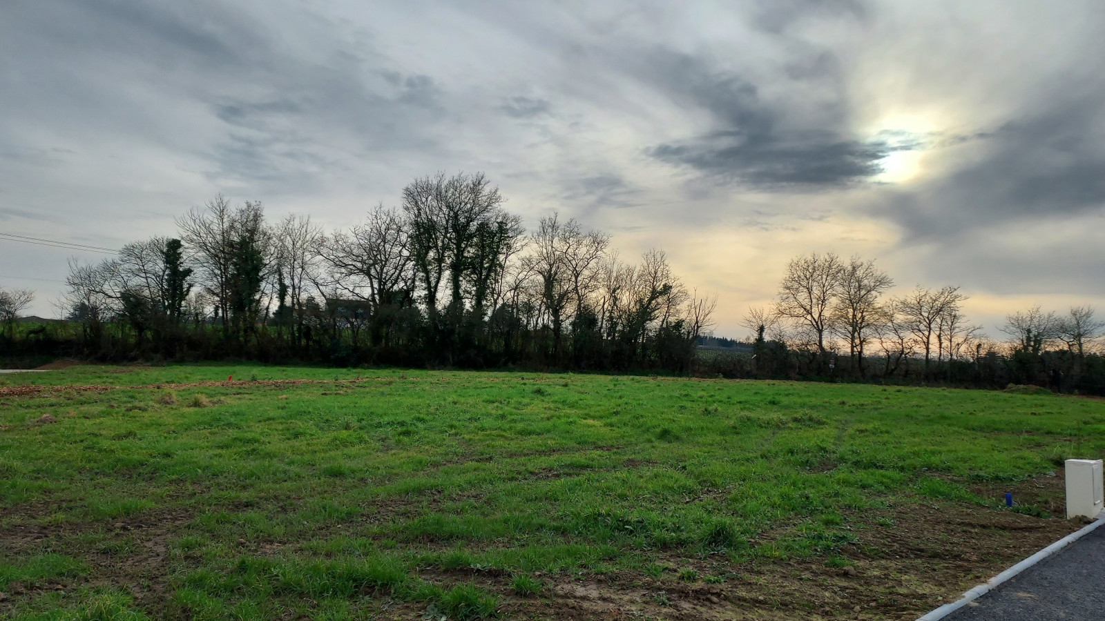 Terrain constructible de 605m2 à Mouzeil