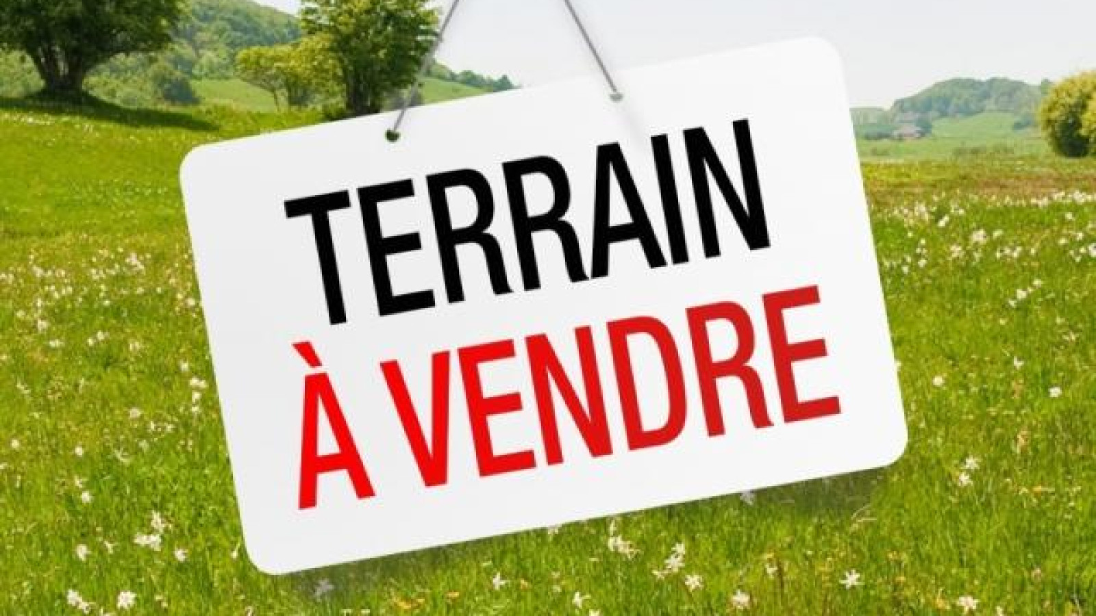 Terrain constructible de 1700m2 à Bouilland