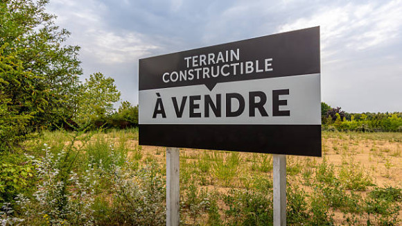 Terrain non viabilisé.jpg