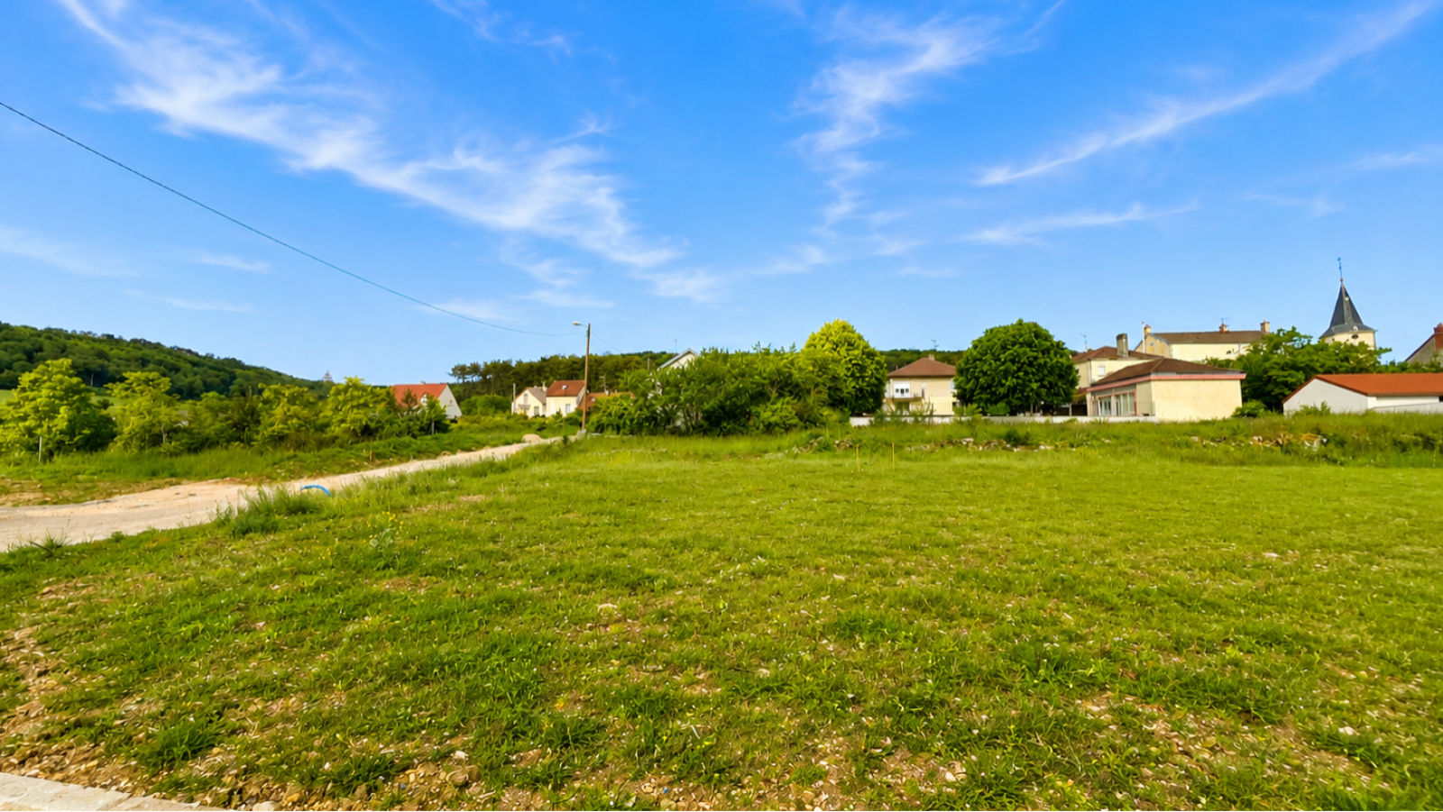 Terrain constructible de 400m2 à Corcelles-les-Monts