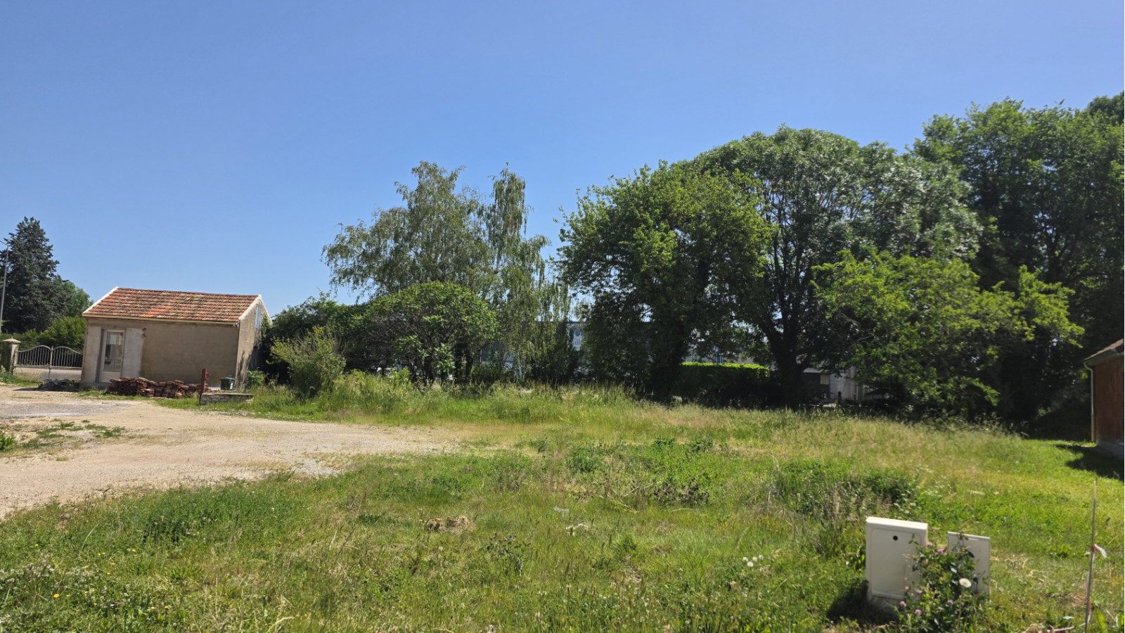 Terrain constructible de 760m2 à Sainte-Marie-la-Blanche