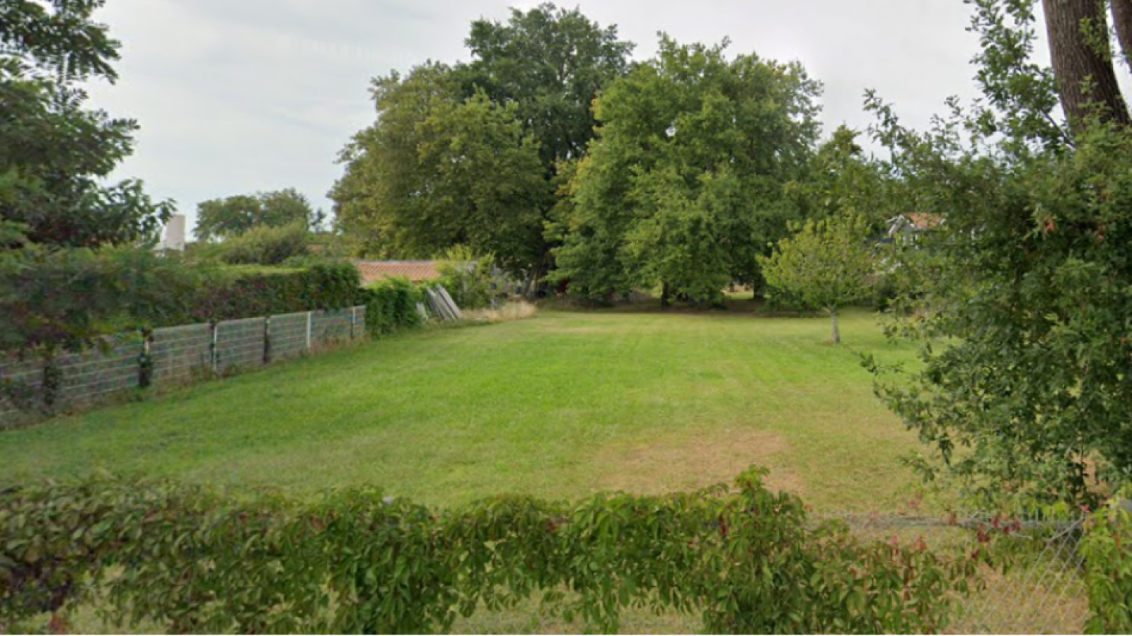 Terrain constructible de 455m2 à Sanguinet