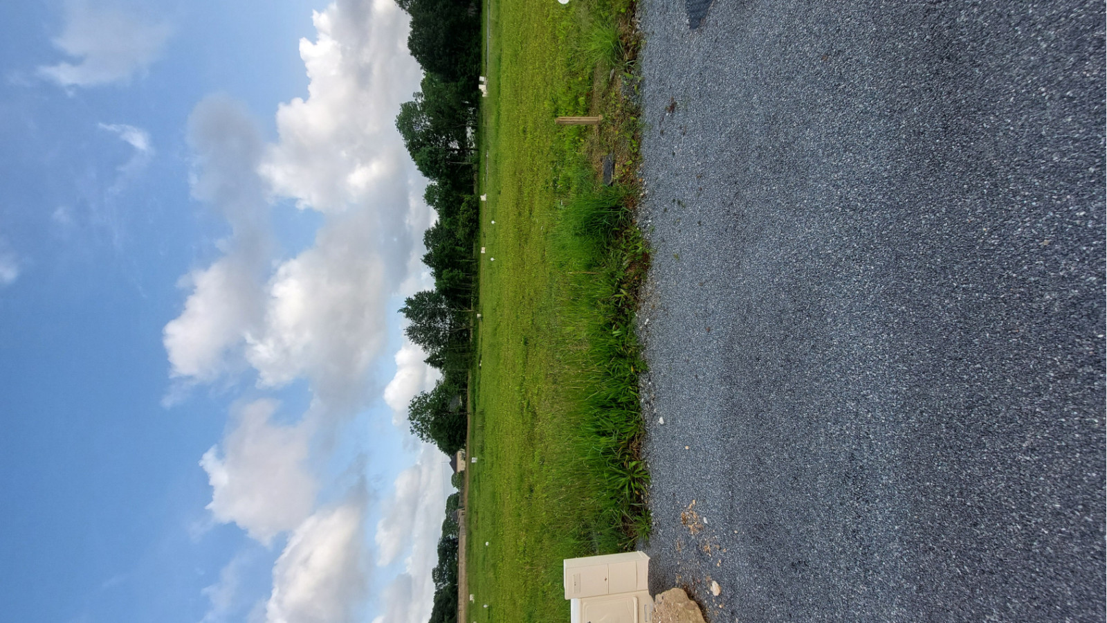 Terrain constructible de 413m2 à Molac