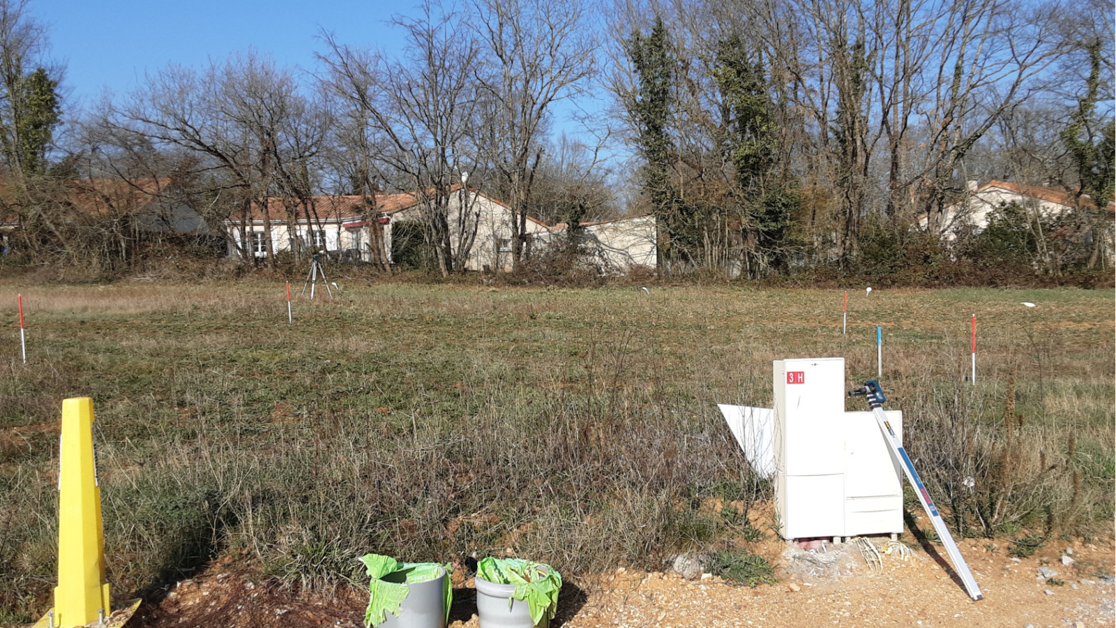 Terrain constructible de 439m2 à Bignoux