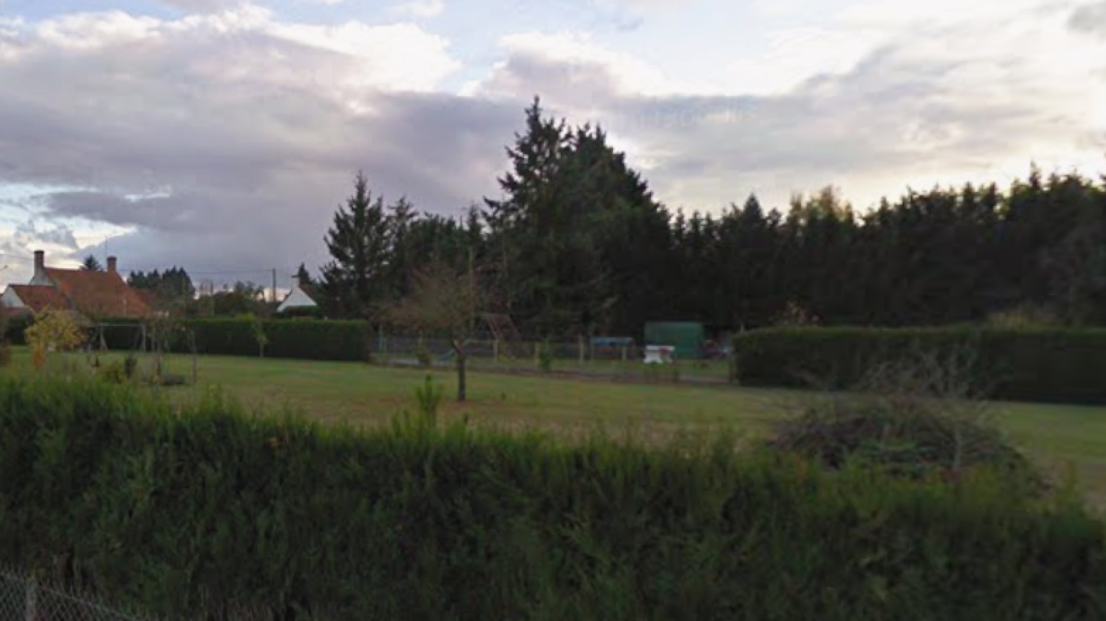 Terrain constructible de 620m2 à Lailly-en-Val