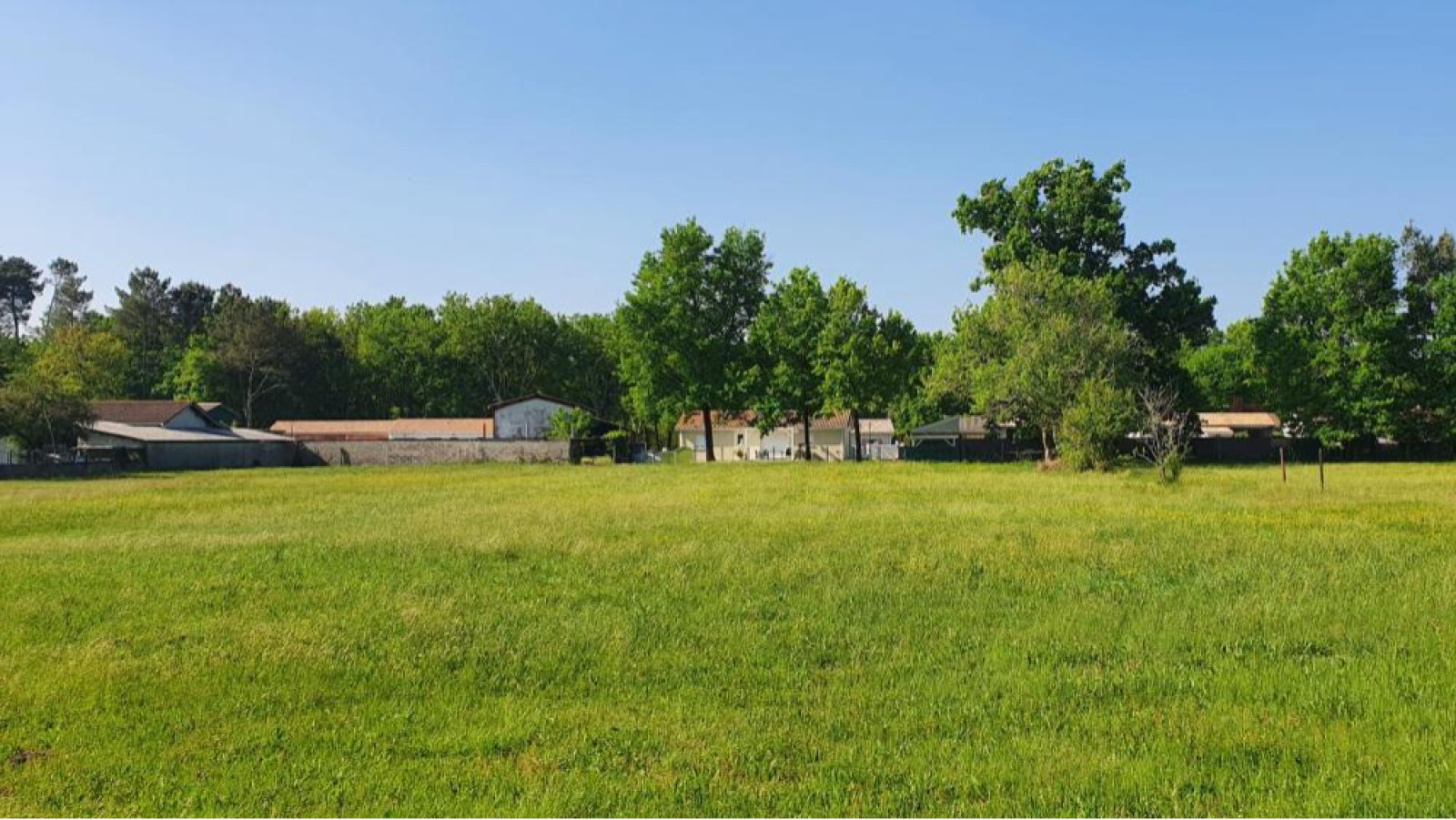 Terrain constructible de 515m2 à Arsac