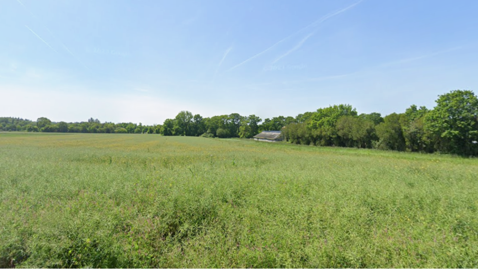 Terrain constructible de 410m2 à Cornillé