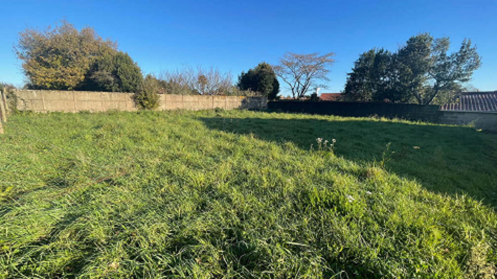 Terrain constructible de 396m2 à Montaigu-Vendée