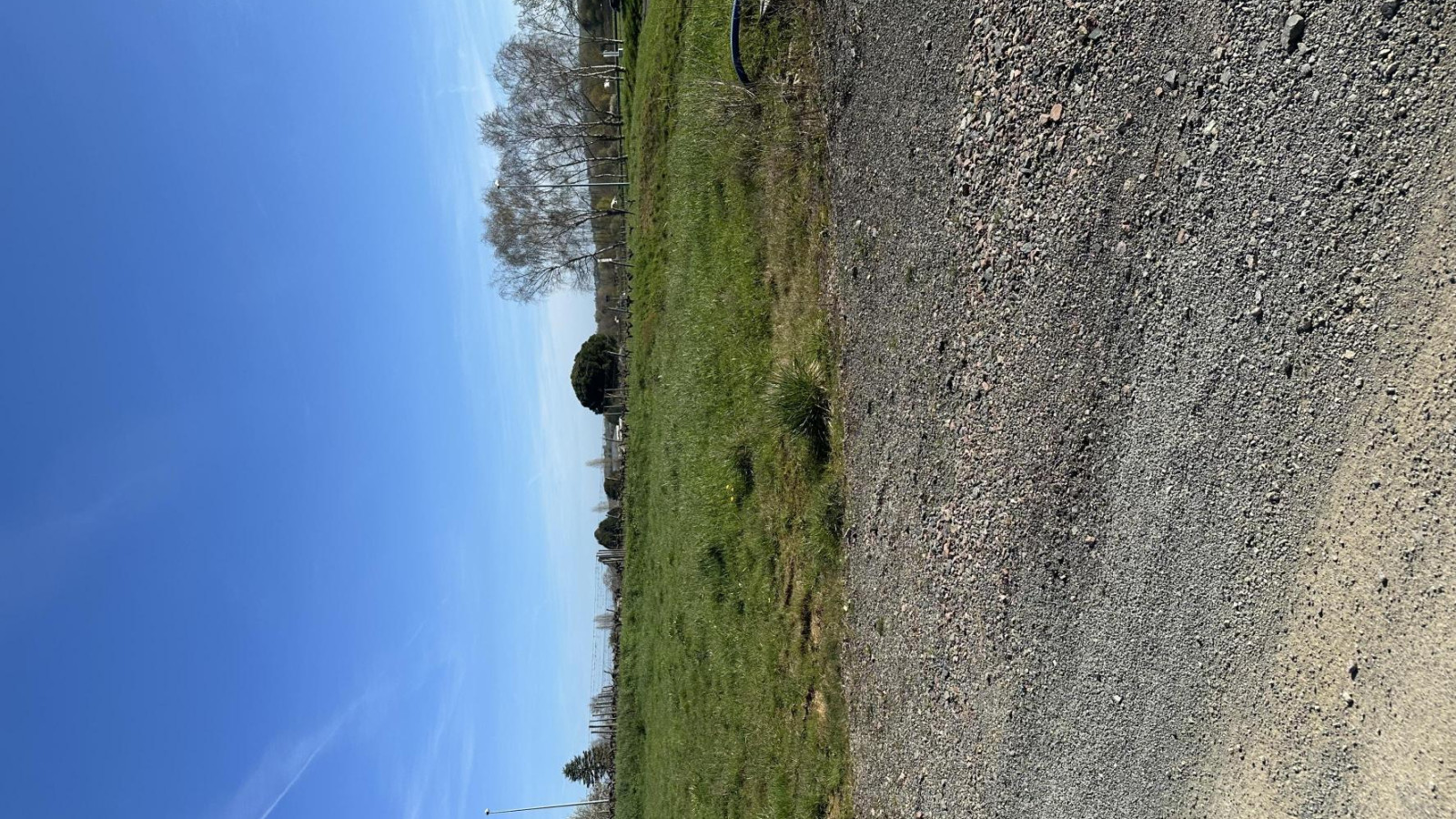 Terrain constructible de 440m2 à Candé