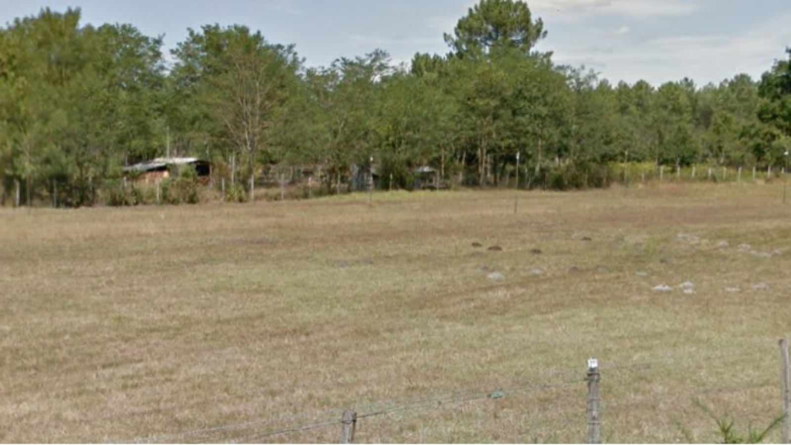Terrain constructible de 1284m2 à Onesse-Laharie