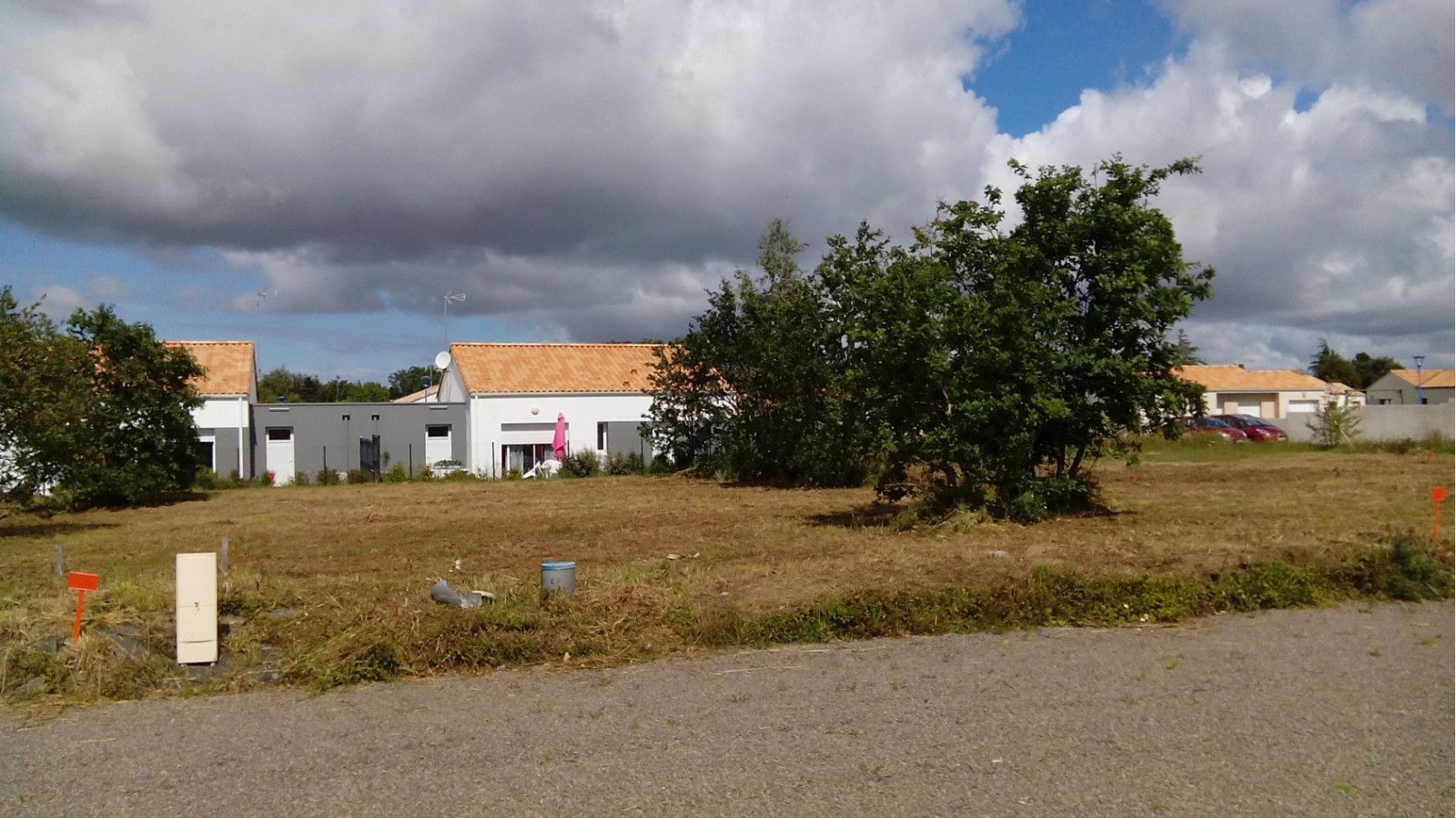Terrain constructible de 1441m2 à Le Champ-Saint-Père