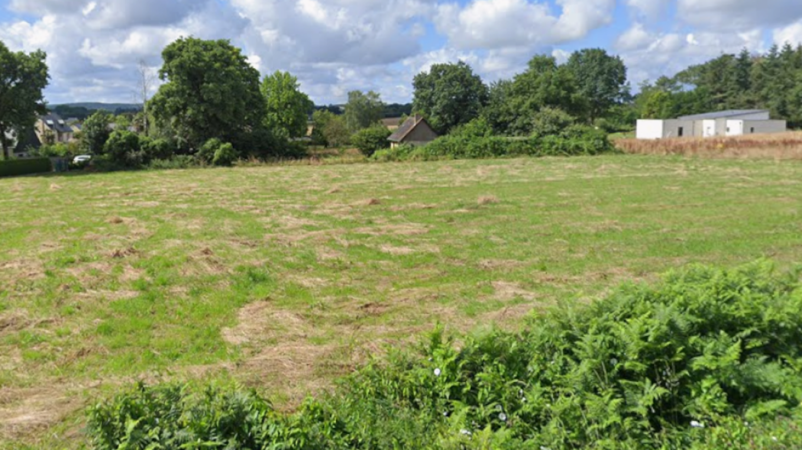Terrain constructible de 317m2 à Guipry-Messac