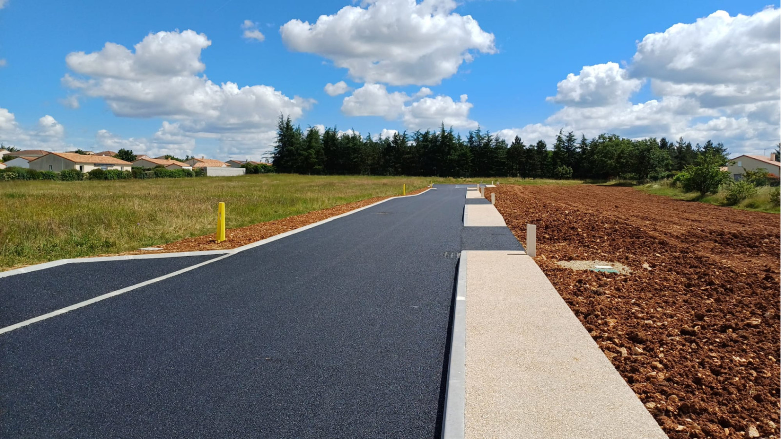 Terrain constructible de 268m2 à Biard