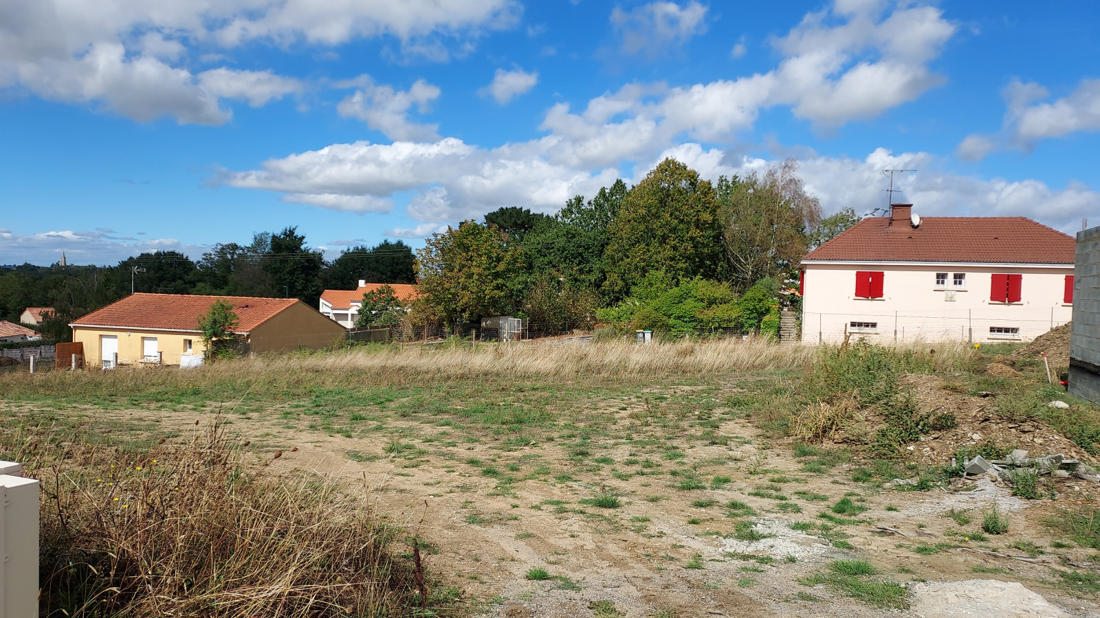 Terrain constructible de 420m2 à Joué-sur-Erdre