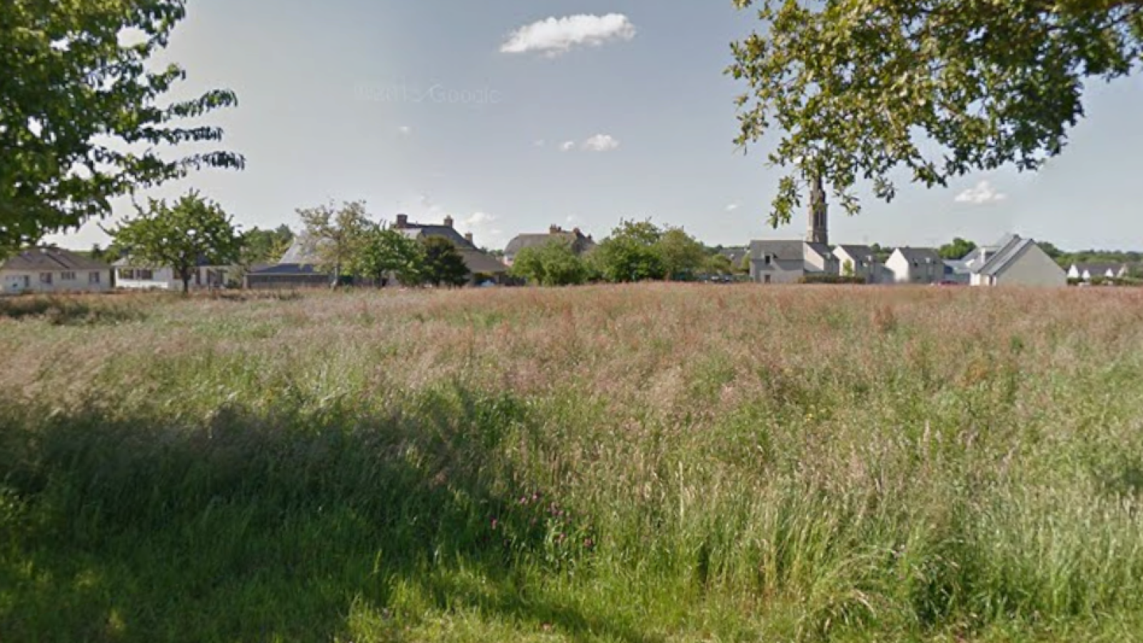 Terrain constructible de 457m2 à Montreuil-sur-Ille