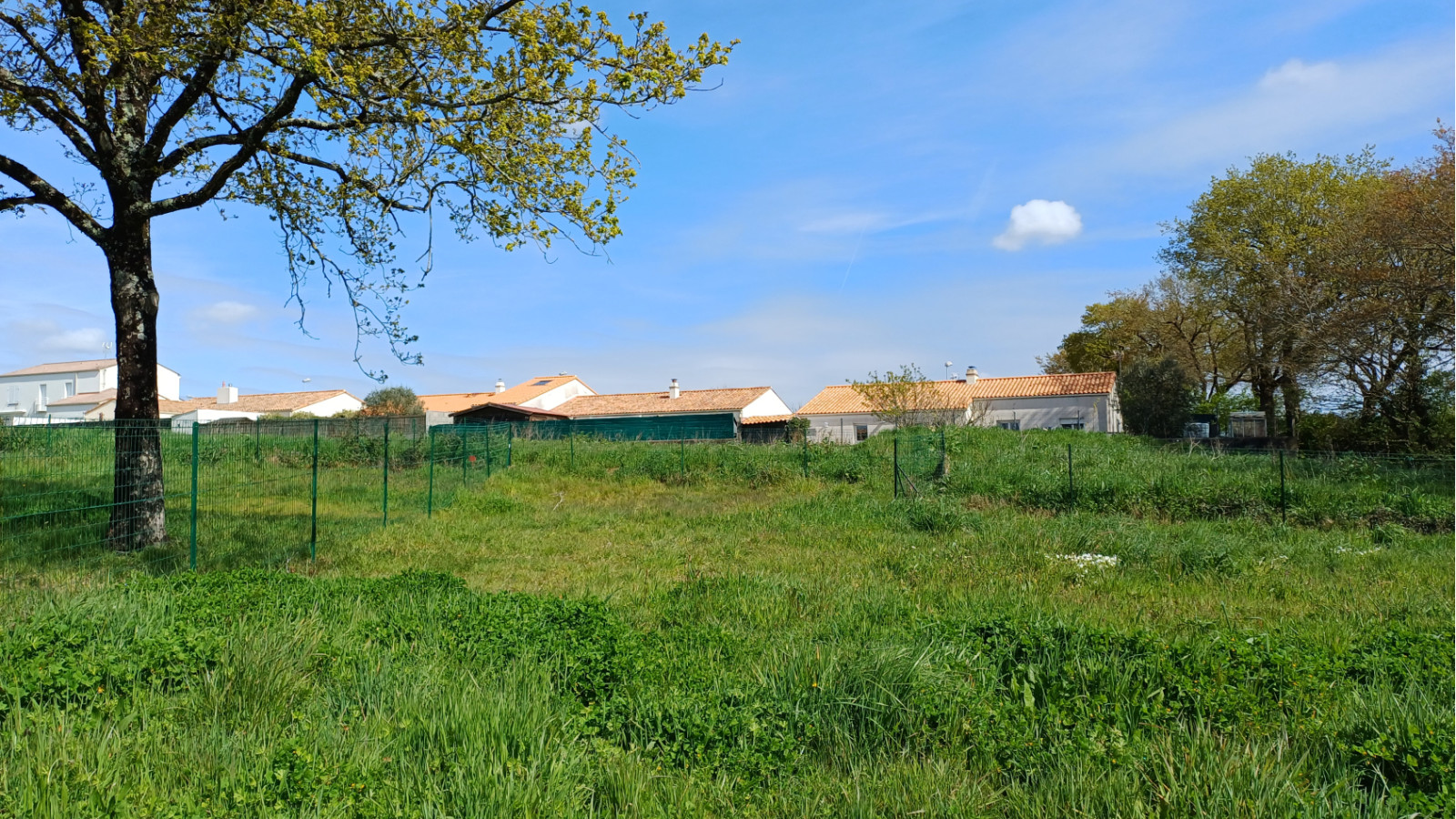 Terrain constructible de 403m2 à La Roche-sur-Yon