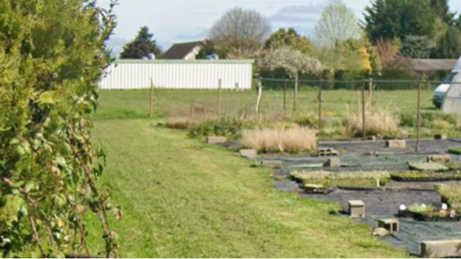 Terrain constructible de 491m2 à Férolles