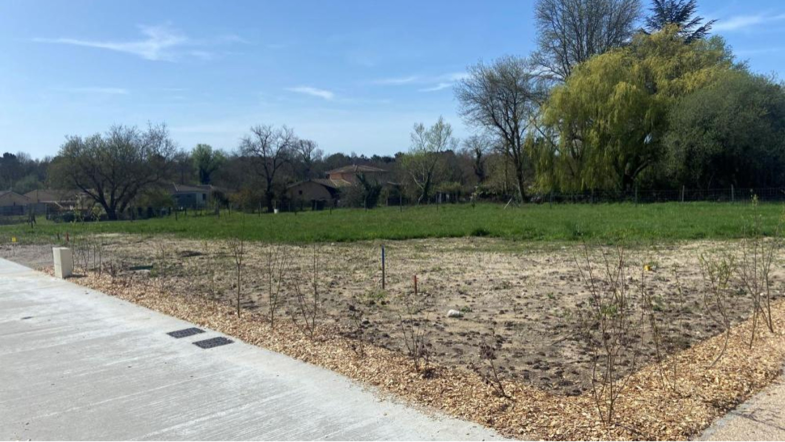Terrain constructible de 732m2 à Hourtin