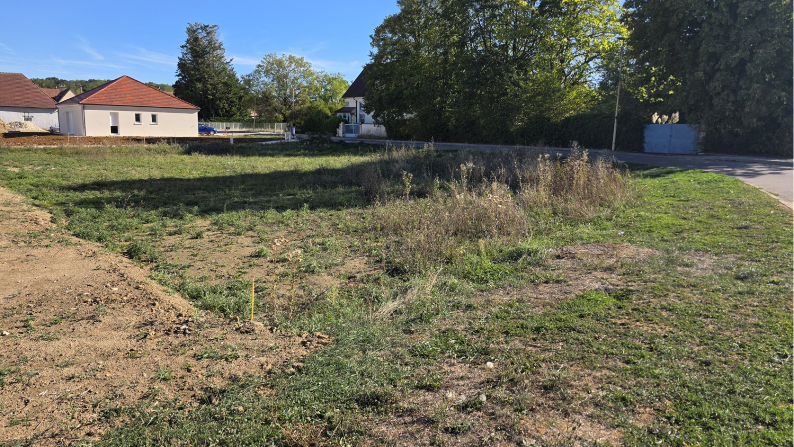 Terrain constructible de 840m2 à Cirey-lès-Pontailler