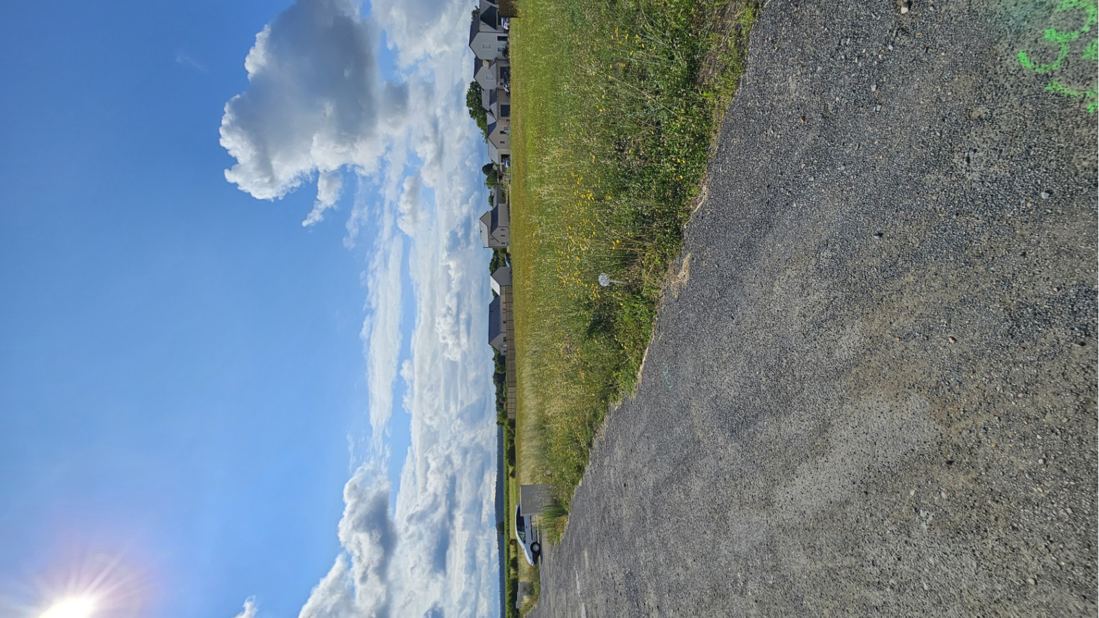 Terrain constructible de 708m2 à Bellevigne-les-Châteaux