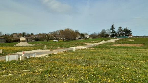 6423fe26f05ca644135478.jpg