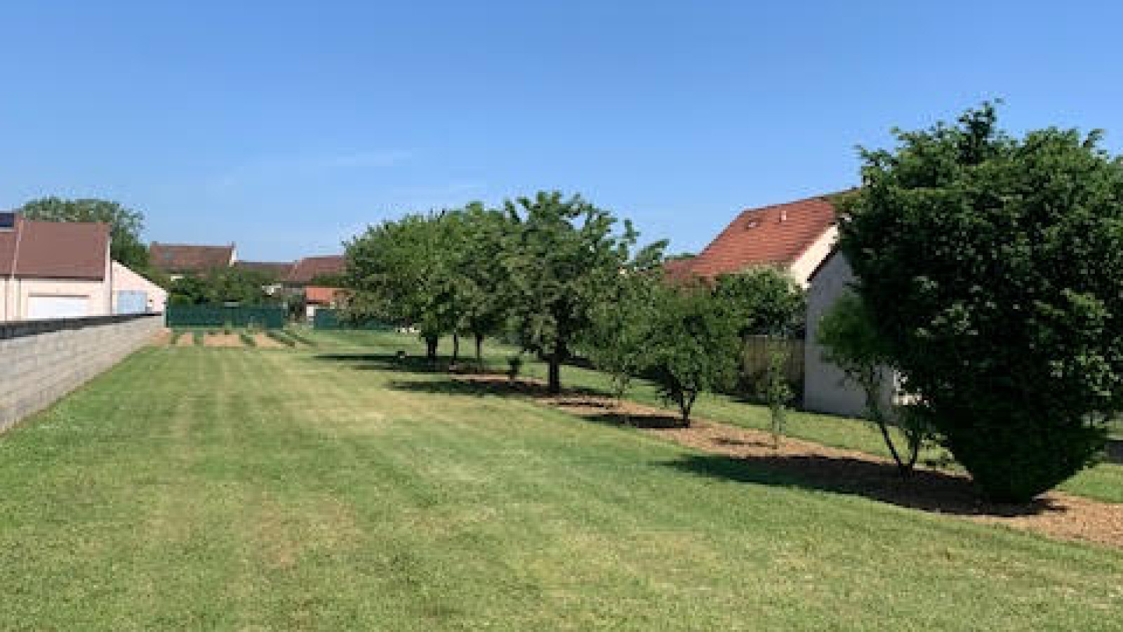 Terrain constructible de 572m2 à Quincey