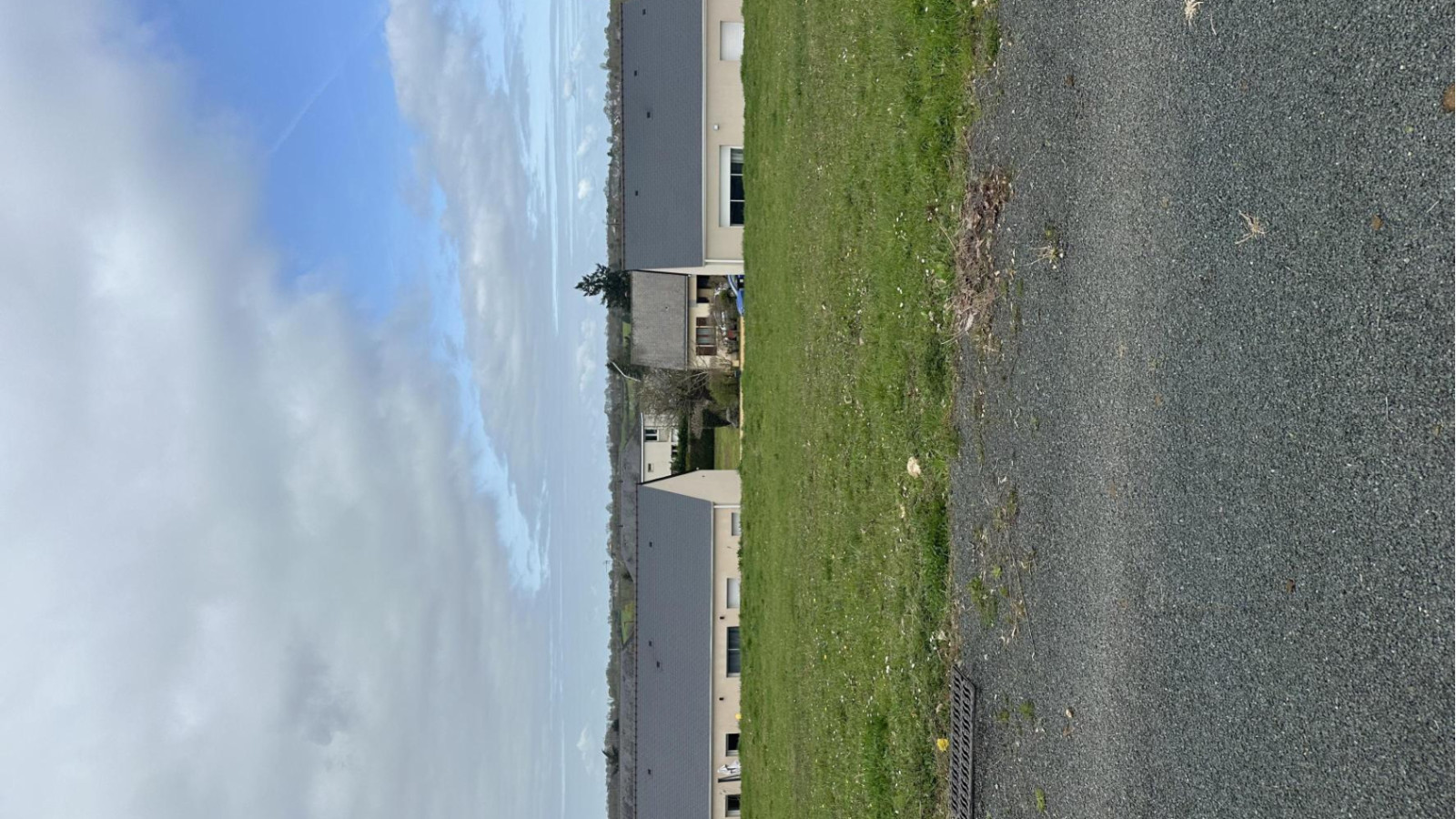 Terrain constructible de 492m2 à Écouflant