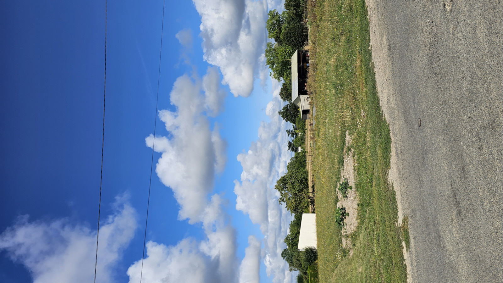 Terrain constructible de 523m2 à Varrains